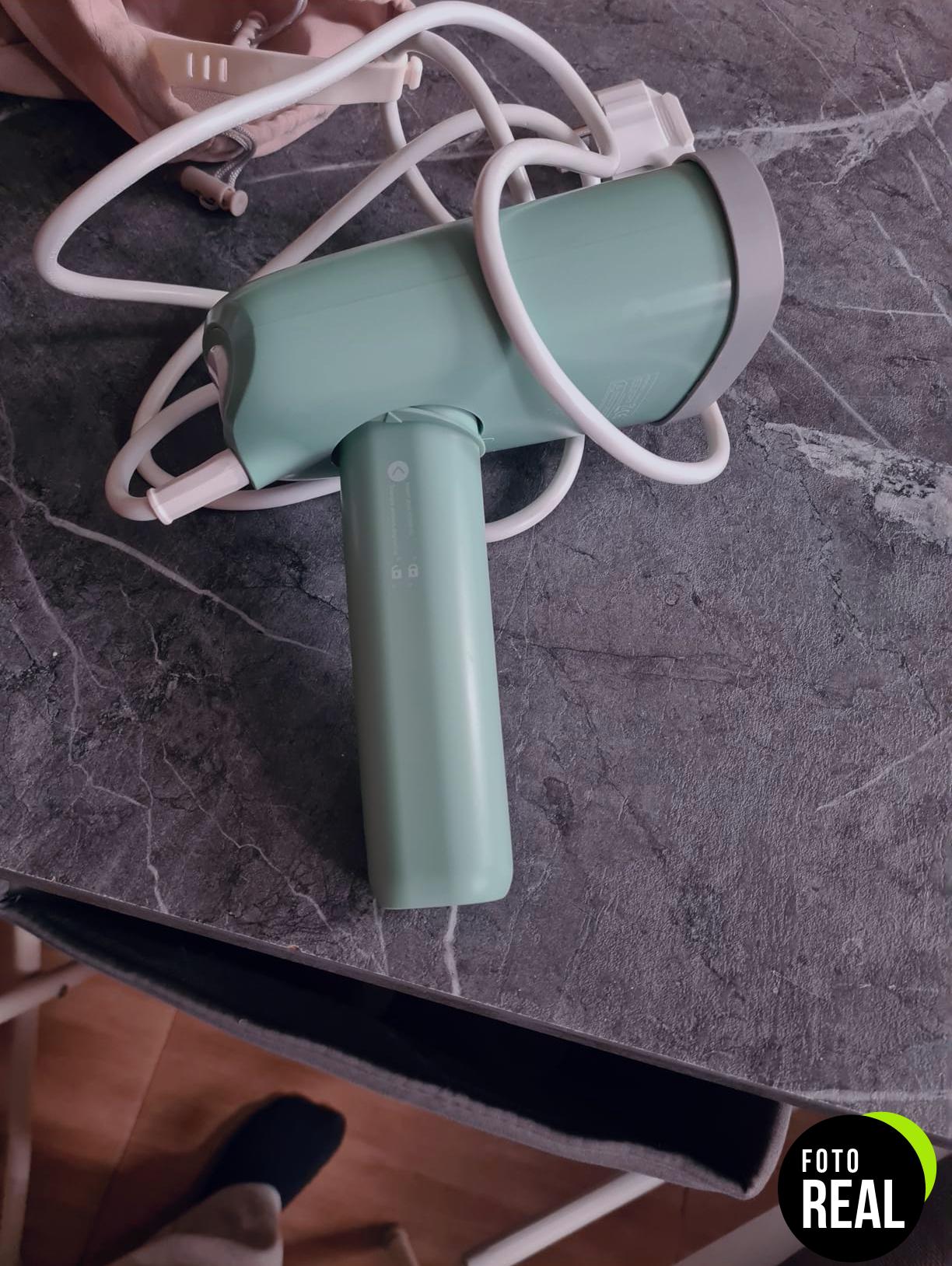 plancha-vertical-vapor-viaje-verde-foto-1